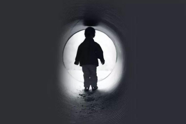 不要忽略了人间最珍贵的亲情，多花一点时间陪伴孩子